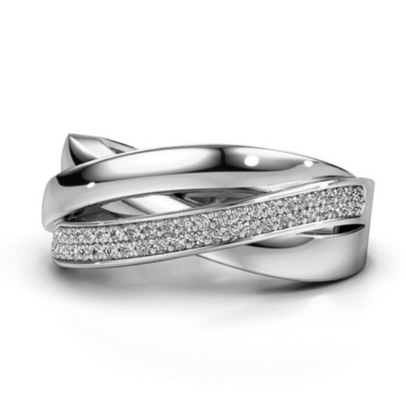 Jewelry - Beautiful 925 Silver White Sapphire Ring New
